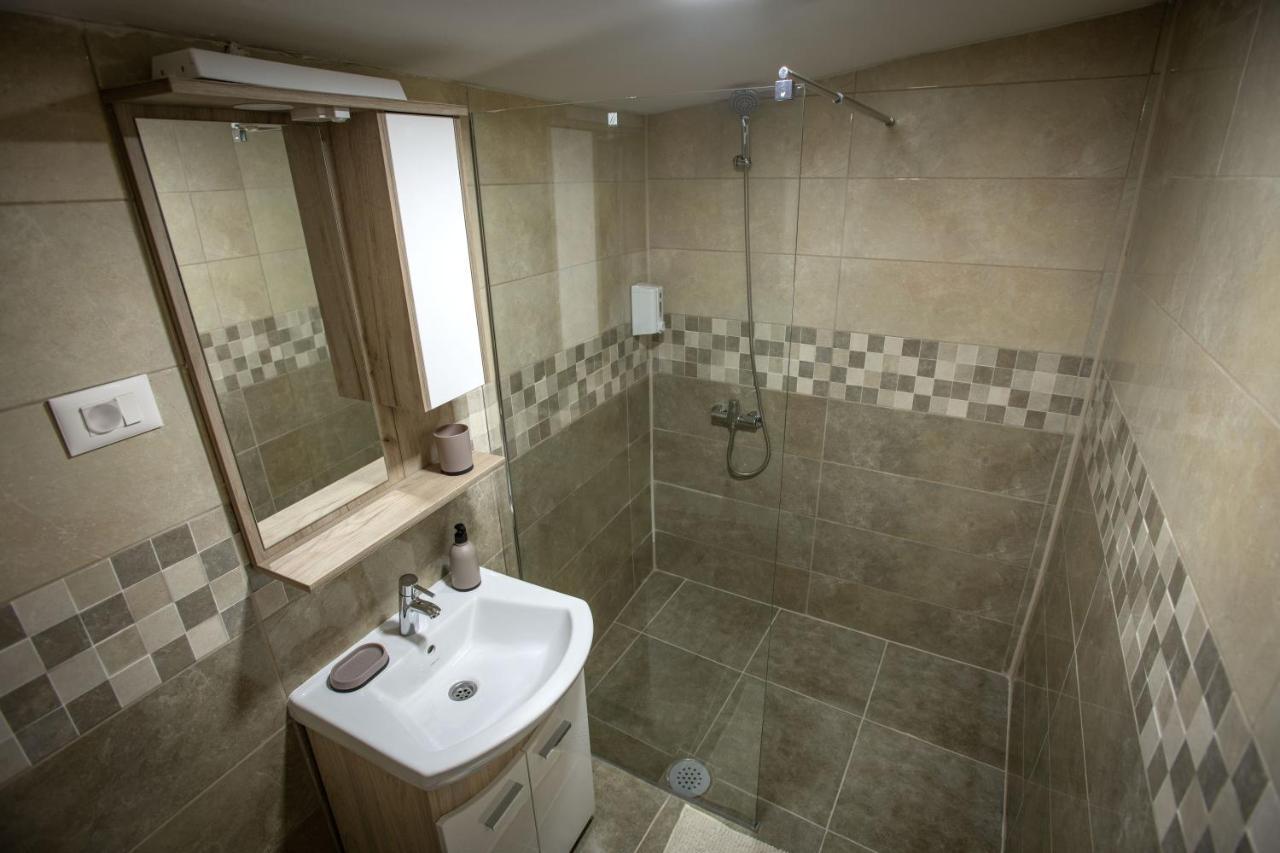 Apartmani Sp Jovanovic Crni Vrh Kültér fotó